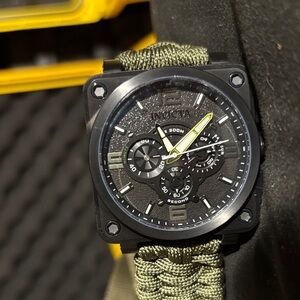 Invicta Corduba 30082 – 46 mm Black Dial Green Nylon Strap Quartz Watch